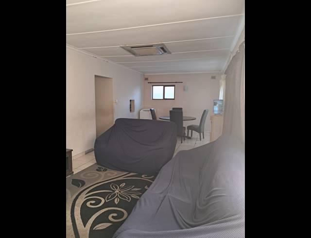 3 BEDROOM SIMPLEX SOLD IN BLUFF
